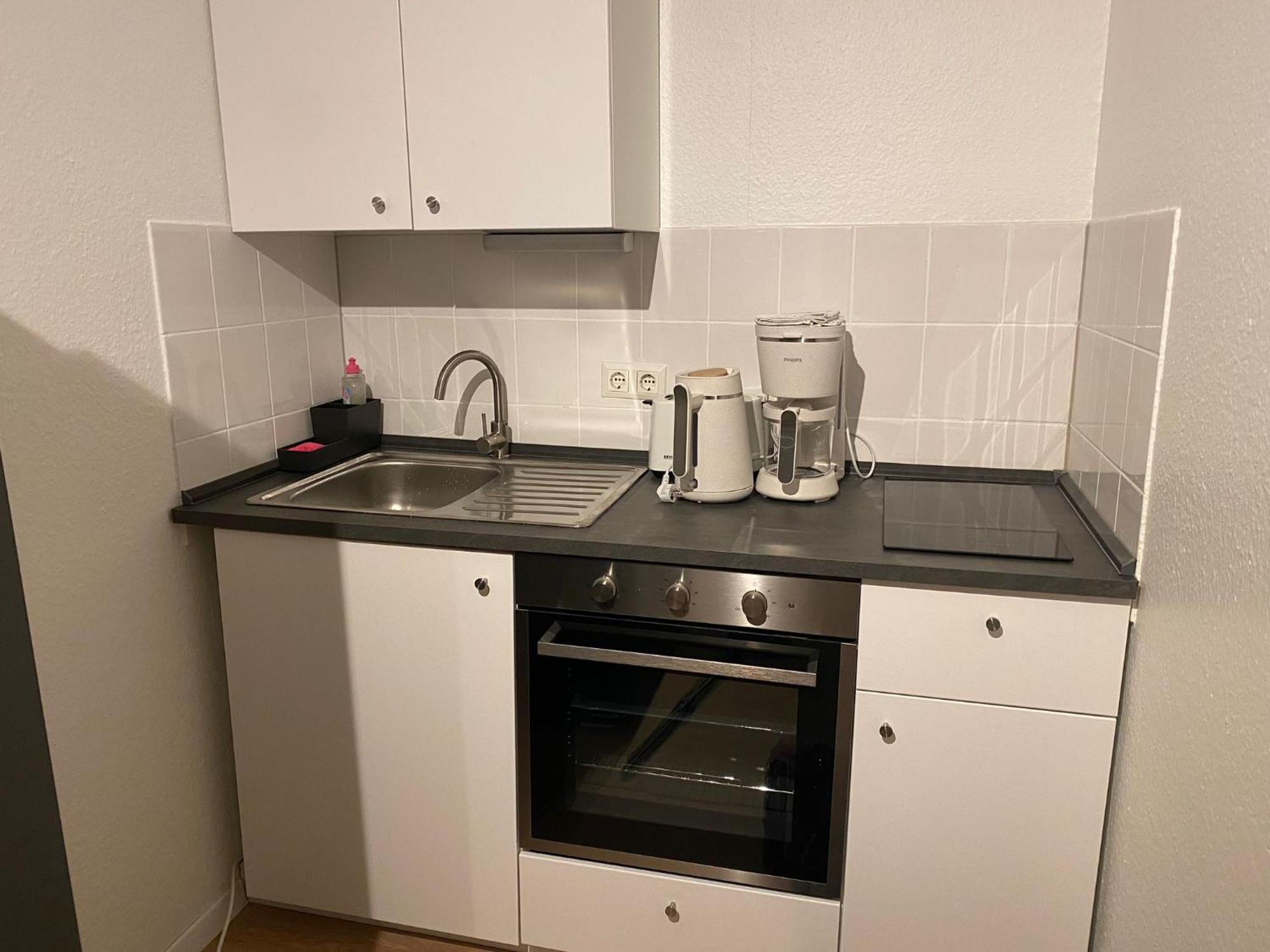 Sweet Home Apartment Hannover West - Contactless Check-In Eksteriør billede