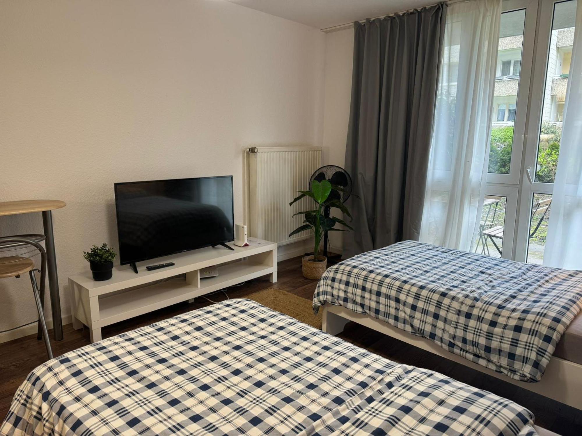 Sweet Home Apartment Hannover West - Contactless Check-In Eksteriør billede