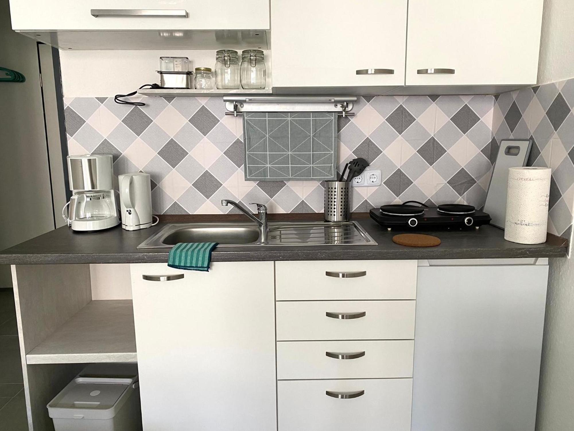 Sweet Home Apartment Hannover West - Contactless Check-In Eksteriør billede